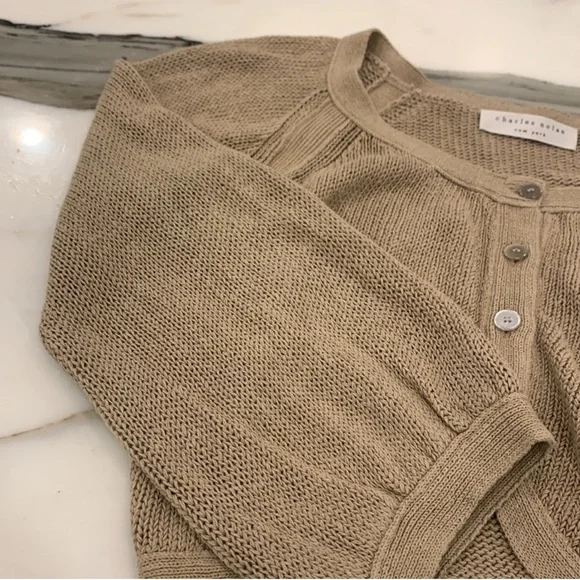 Classic Tan Cardigan Sweater-M - Picture 4 of 15